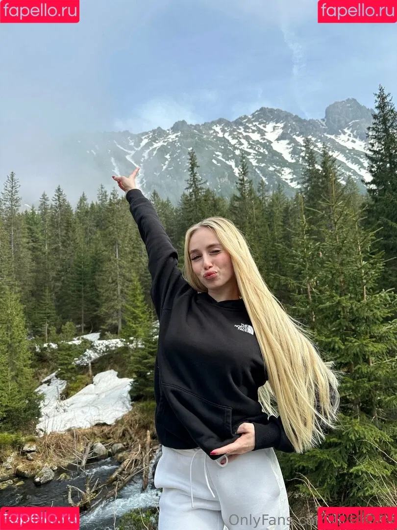 lilli.clark / lilli_clark Onlyfans Photo Gallery 