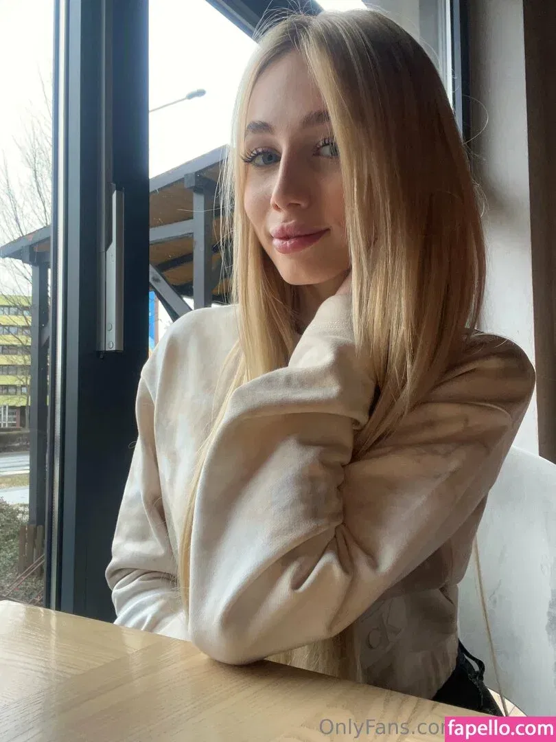 lilli.clark / lilli_clark Onlyfans Photo Gallery 