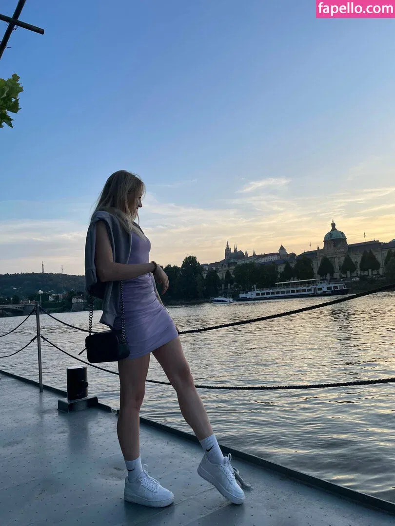 lilli.clark / lilli_clark Onlyfans Photo Gallery 