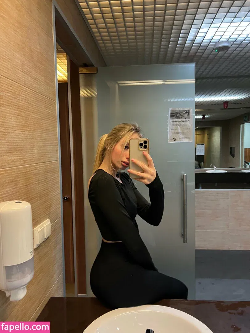 lilli.clark / lilli_clark Onlyfans Photo Gallery 