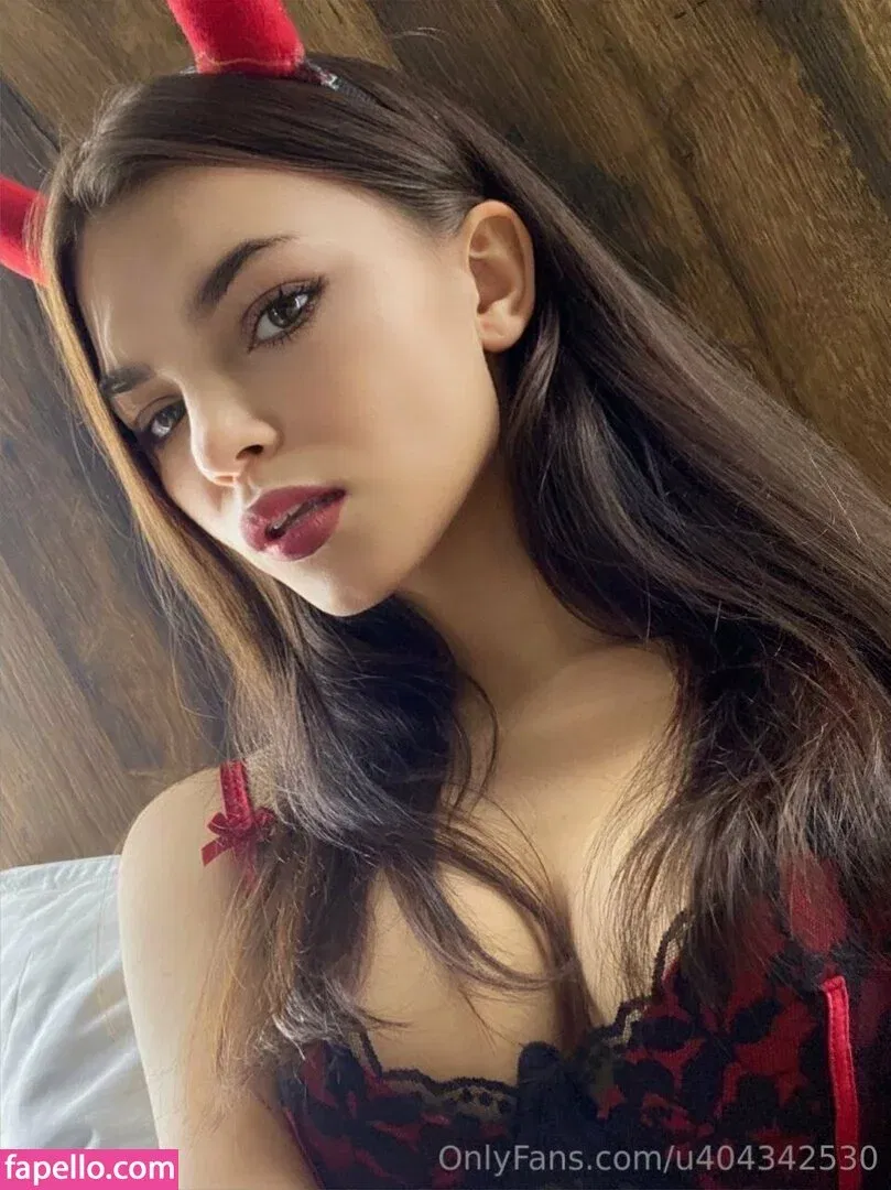 lilli.clark / lilli_clark Onlyfans Photo Gallery 