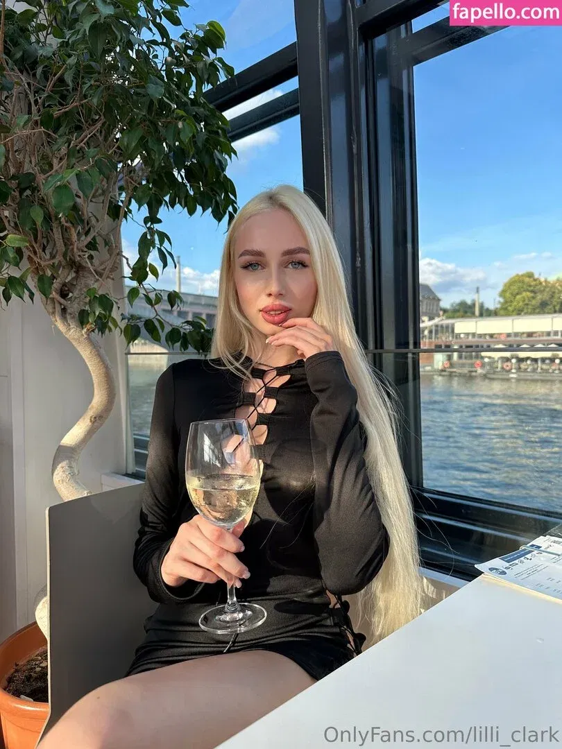 lilli.clark / lilli_clark Onlyfans Photo Gallery 