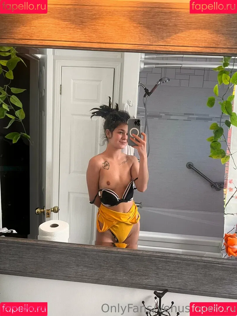 venus_kittyxo / venuskittyxo2.0 Onlyfans Photo Gallery 