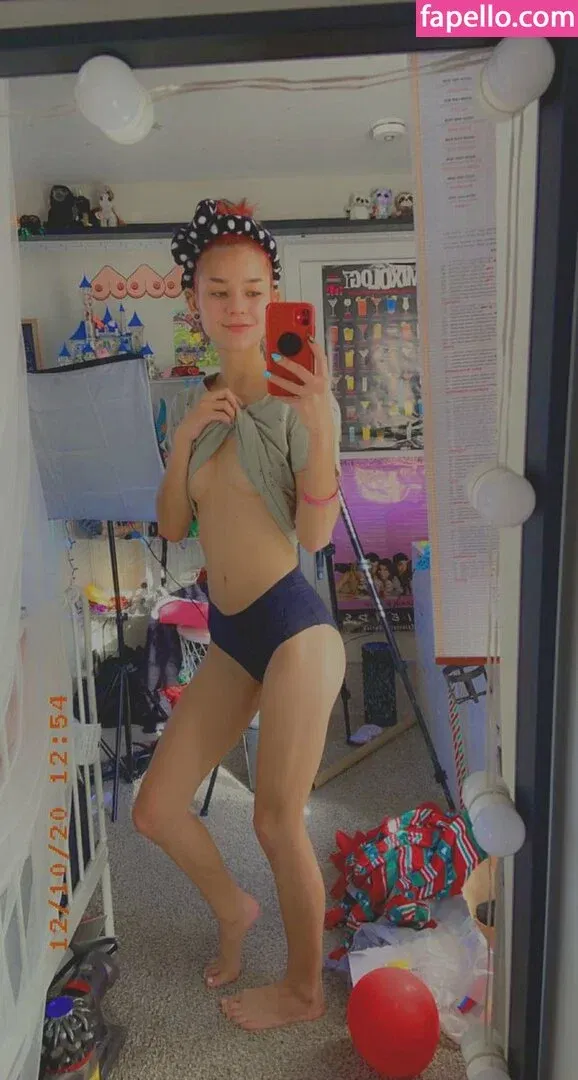 venus_kittyxo / venuskittyxo2.0 Onlyfans Photo Gallery 