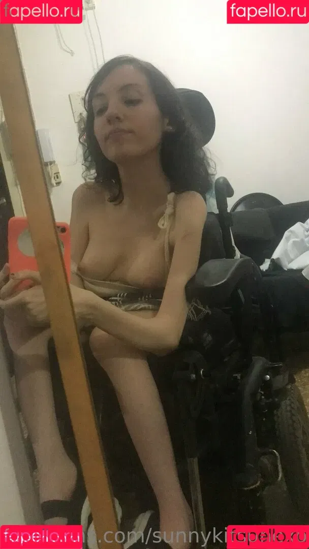 Sunnykitsunexo / ssunnypk Onlyfans Photo Gallery 