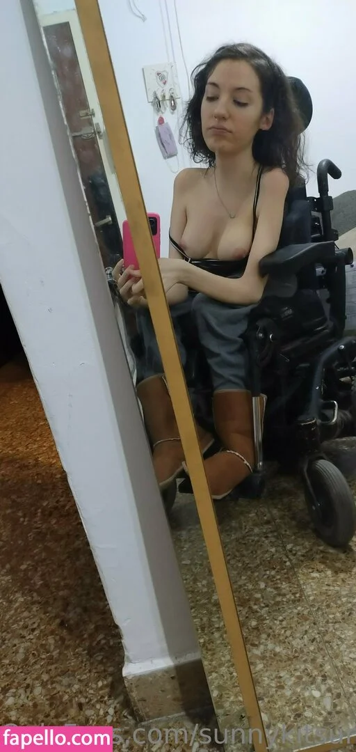 Sunnykitsunexo / ssunnypk Onlyfans Photo Gallery 