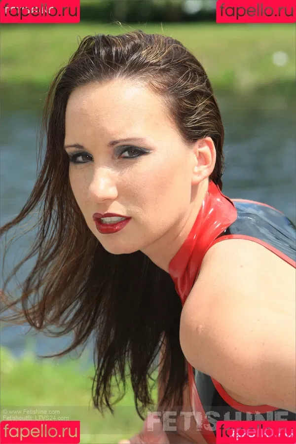 Vanessa Pur / join / vanessa.pur Onlyfans Photo Gallery 