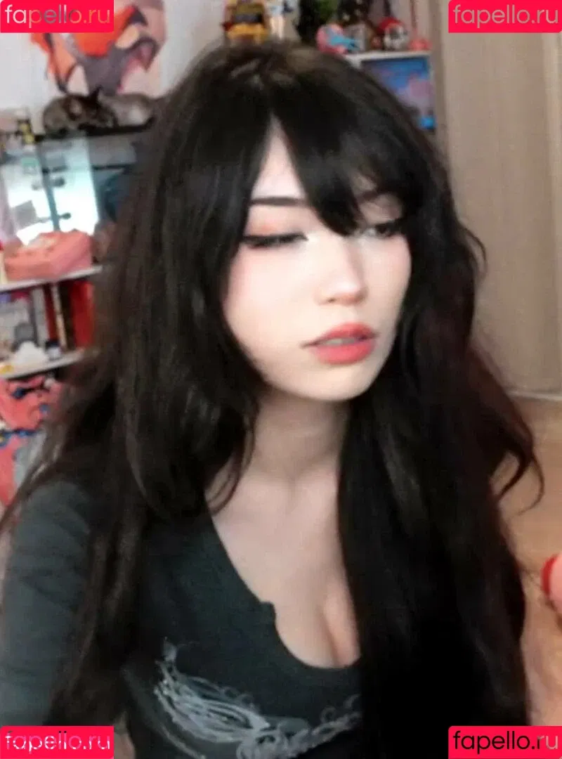 Emiru / emiru.jpg Onlyfans Photo Gallery 