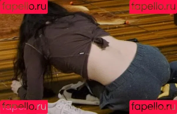 Emiru / emiru.jpg Onlyfans Photo Gallery 