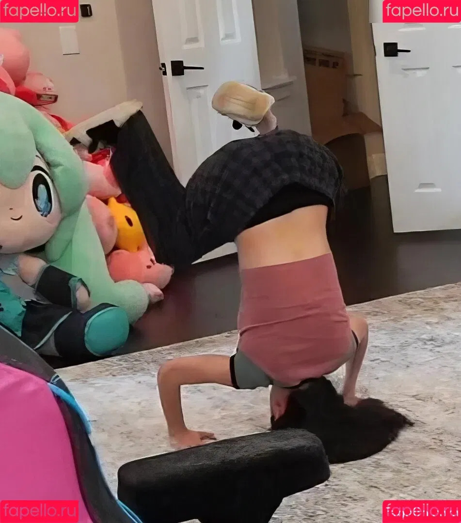 Emiru / emiru.jpg Onlyfans Photo Gallery 