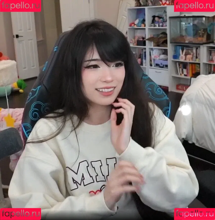 Emiru / emiru.jpg Onlyfans Photo Gallery 