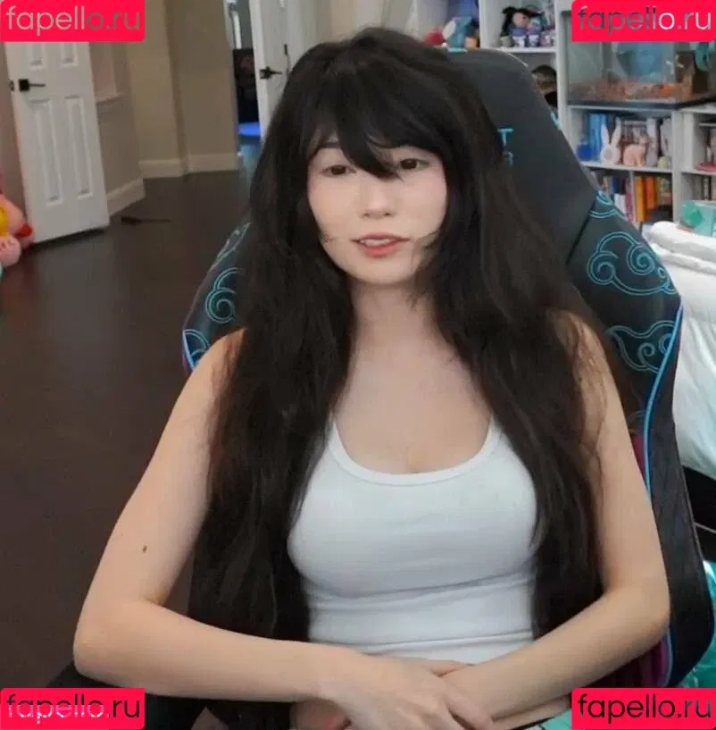 Emiru / emiru.jpg Onlyfans Photo Gallery 