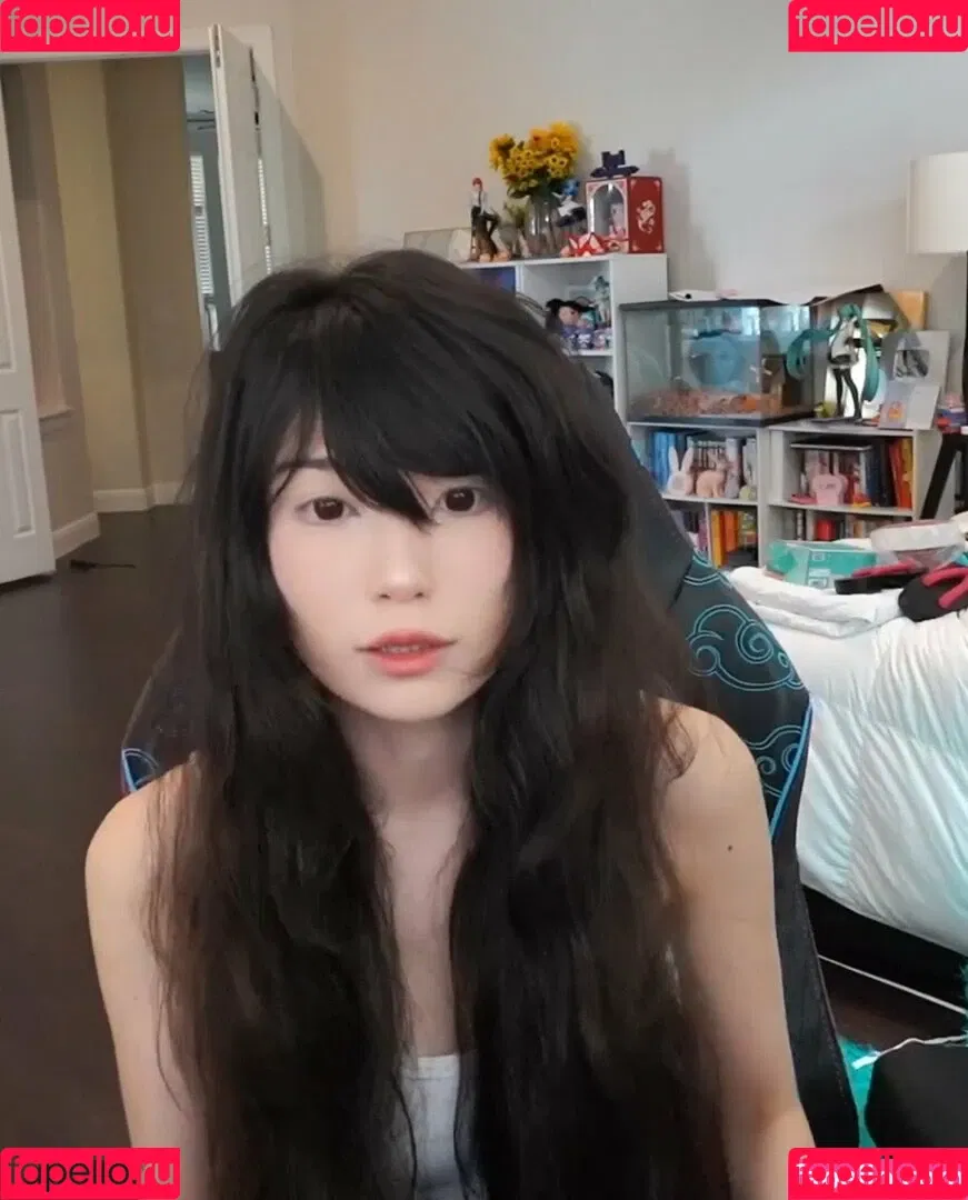 Emiru / emiru.jpg Onlyfans Photo Gallery 
