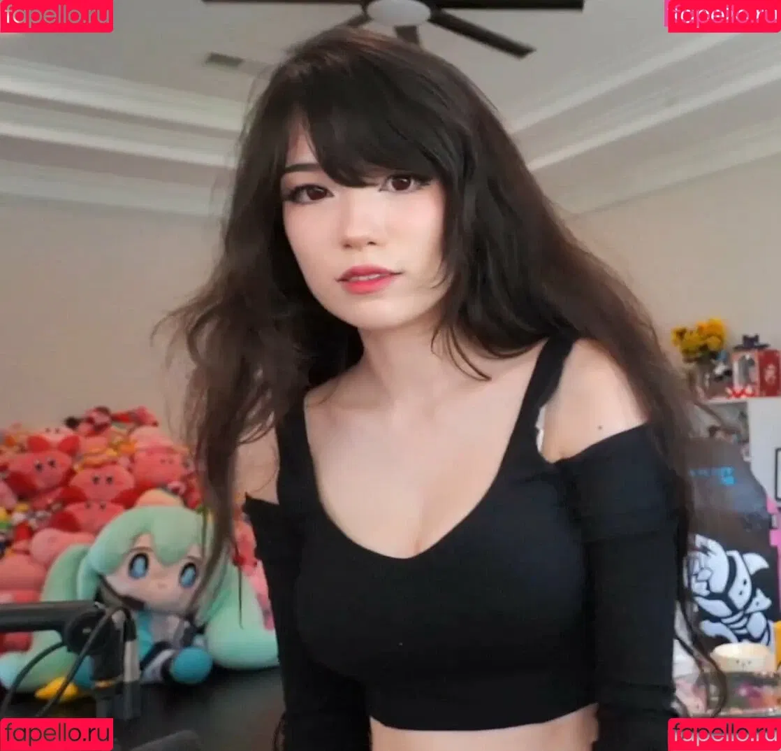 Emiru / emiru.jpg Onlyfans Photo Gallery 