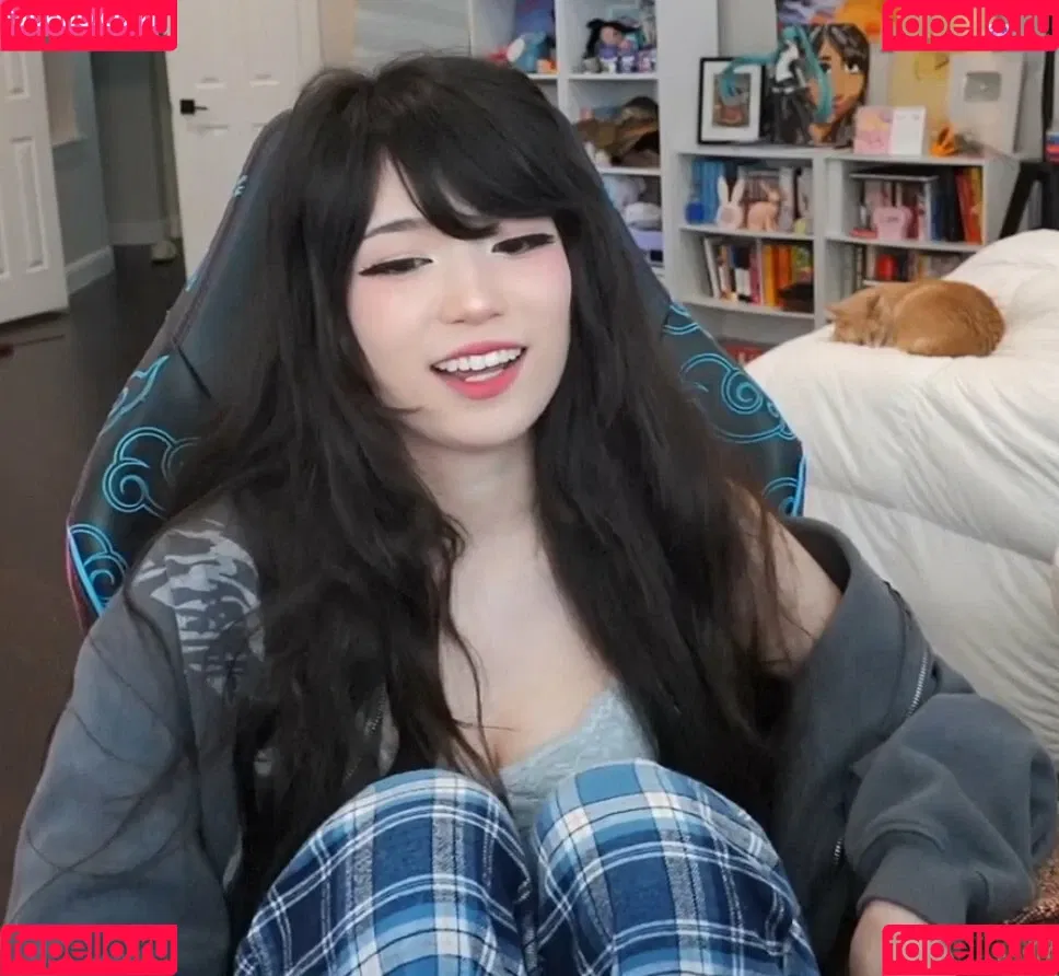 Emiru / emiru.jpg Onlyfans Photo Gallery 