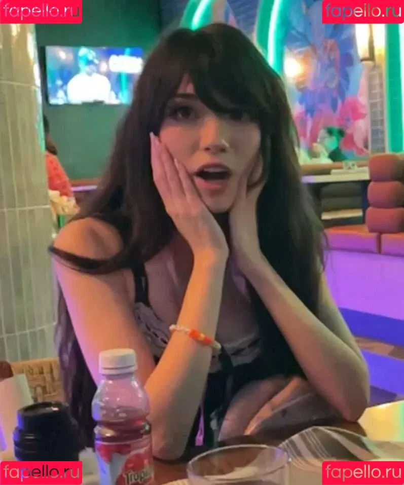 Emiru / emiru.jpg Onlyfans Photo Gallery 