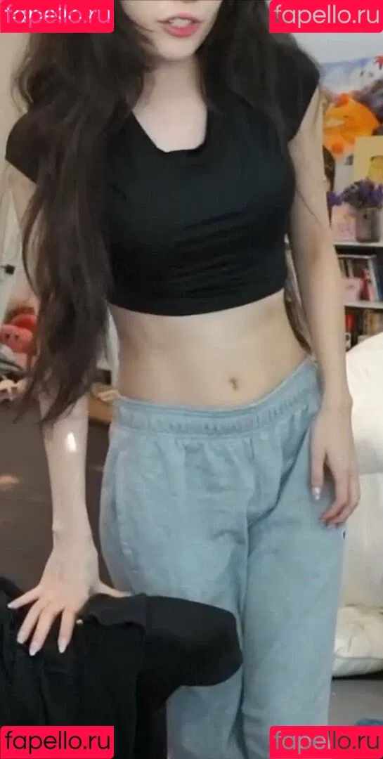 Emiru / emiru.jpg Onlyfans Photo Gallery 