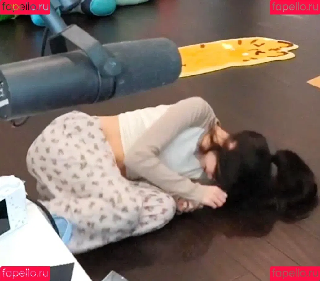 Emiru / emiru.jpg Onlyfans Photo Gallery 