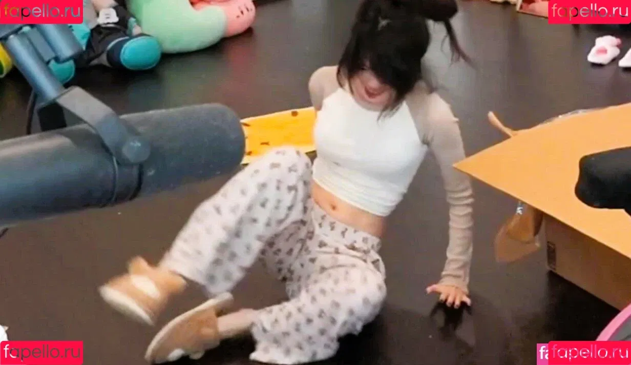 Emiru / emiru.jpg Onlyfans Photo Gallery 