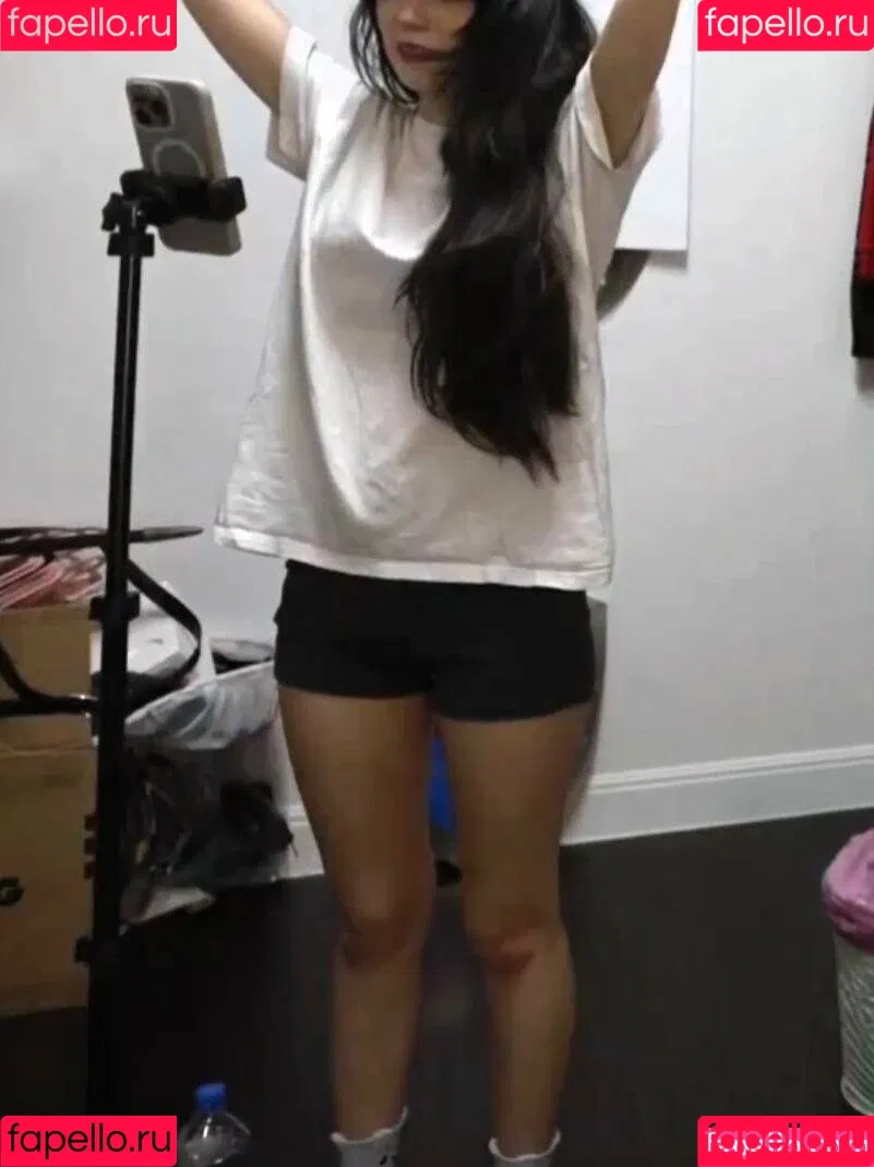 Emiru / emiru.jpg Onlyfans Photo Gallery 