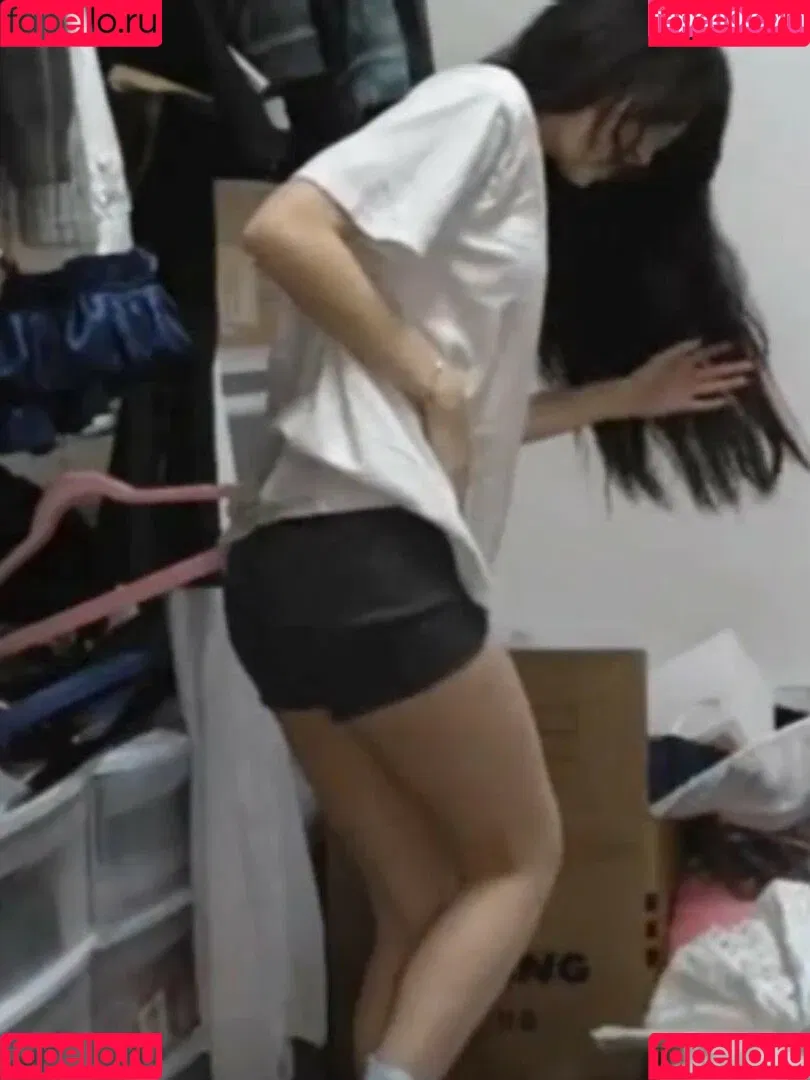 Emiru / emiru.jpg Onlyfans Photo Gallery 
