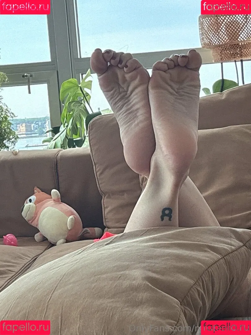 naisfeetonly Onlyfans Photo Gallery 