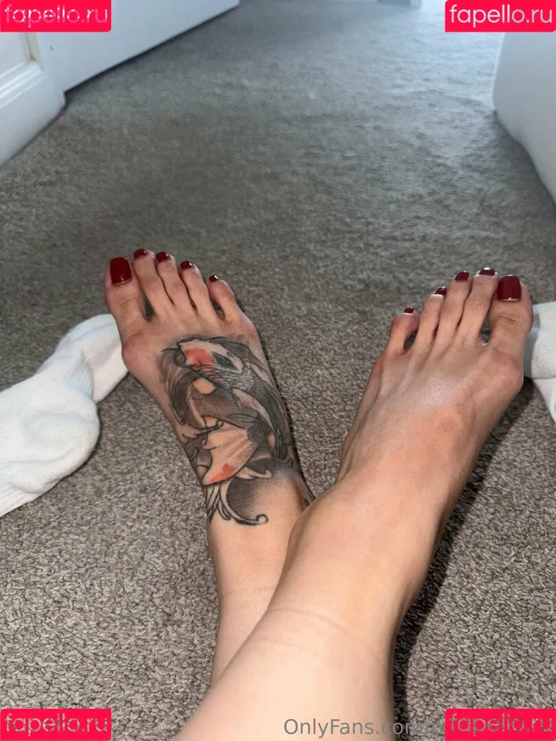 naisfeetonly Onlyfans Photo Gallery 