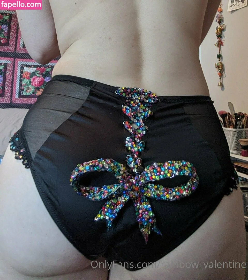 rainbow_valentine / rainbowvalentinelemur Onlyfans Photo Gallery 