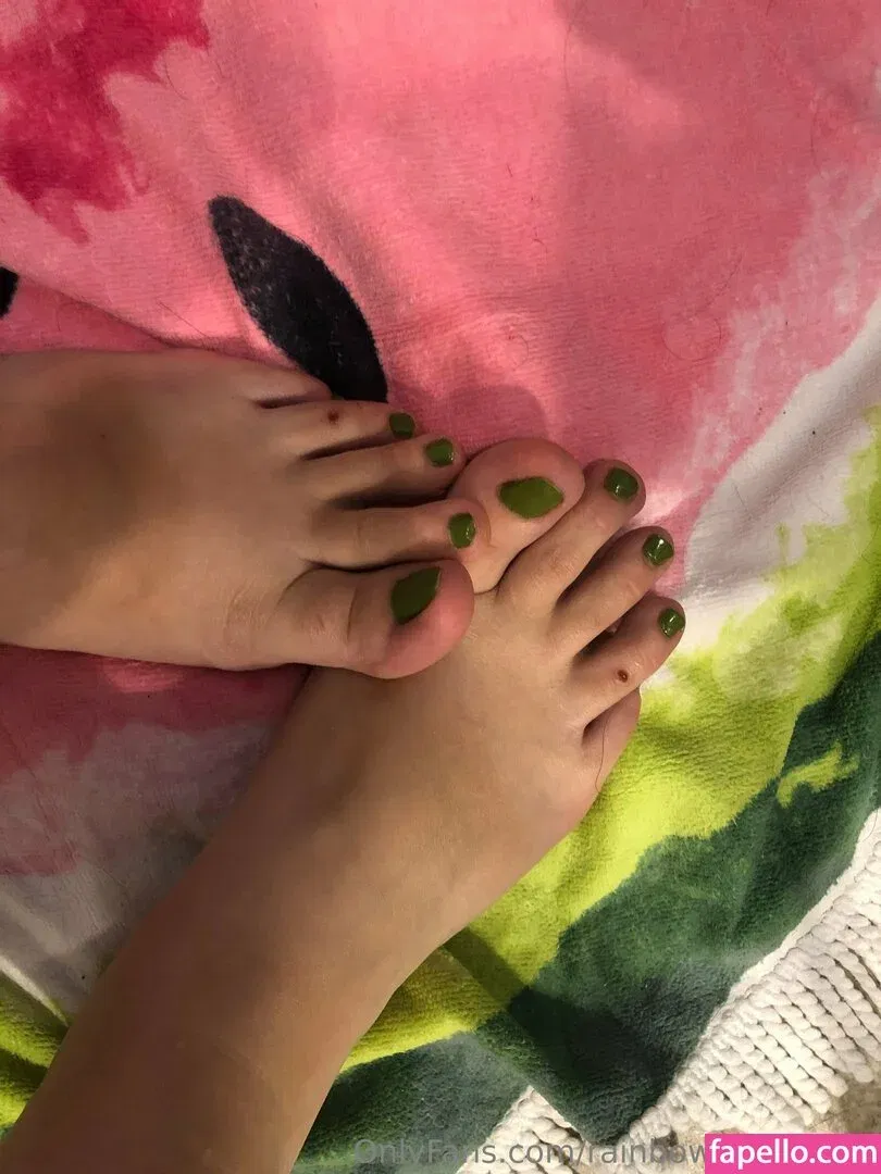 rainbow_valentine / rainbowvalentinelemur Onlyfans Photo Gallery 