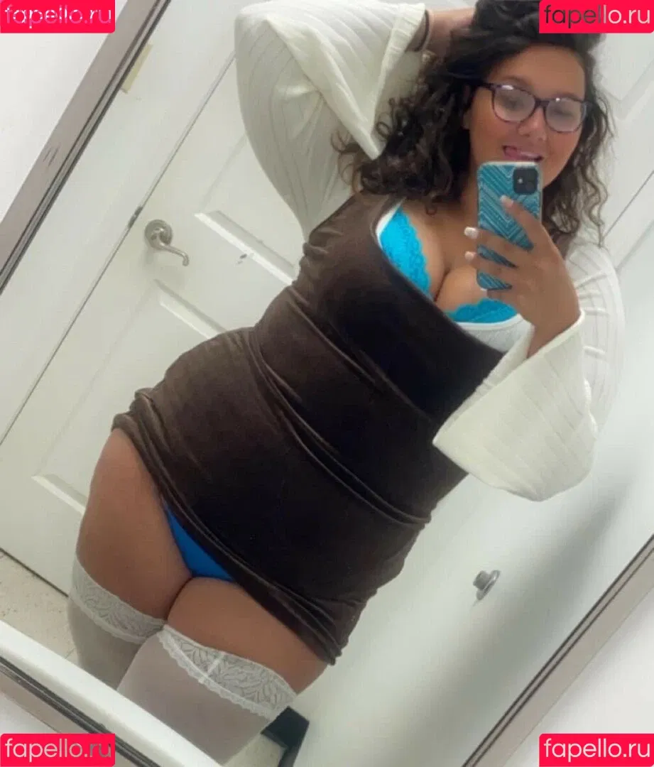 Innerclaim743 / Itsthecleavagequeen / its_britnaee / thecleavagequeen Onlyfans Photo Gallery 