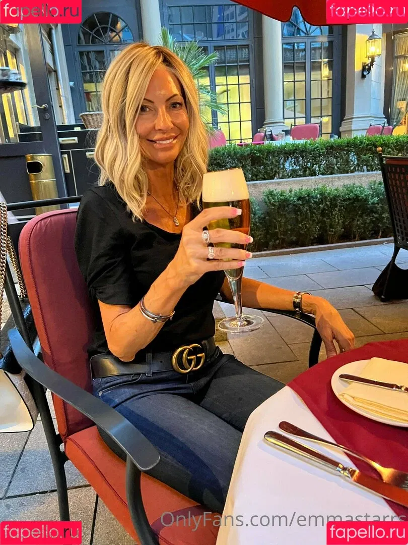 Emma Starr / emma_starr / https: / milf_emma Onlyfans Photo Gallery 