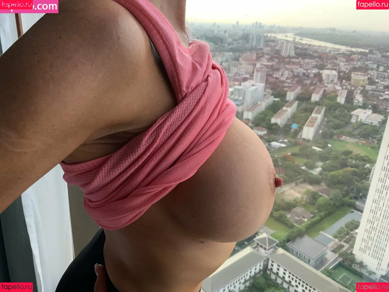 Emma Starr / emma_starr / https: / milf_emma Onlyfans Photo Gallery 