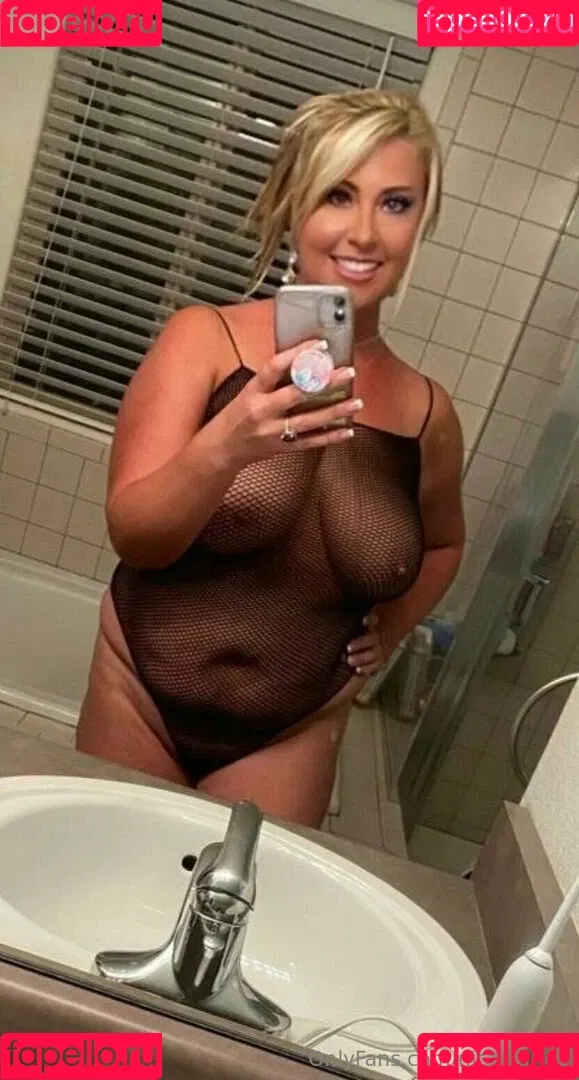 nita_mariee / nitamarie1 Onlyfans Photo Gallery 