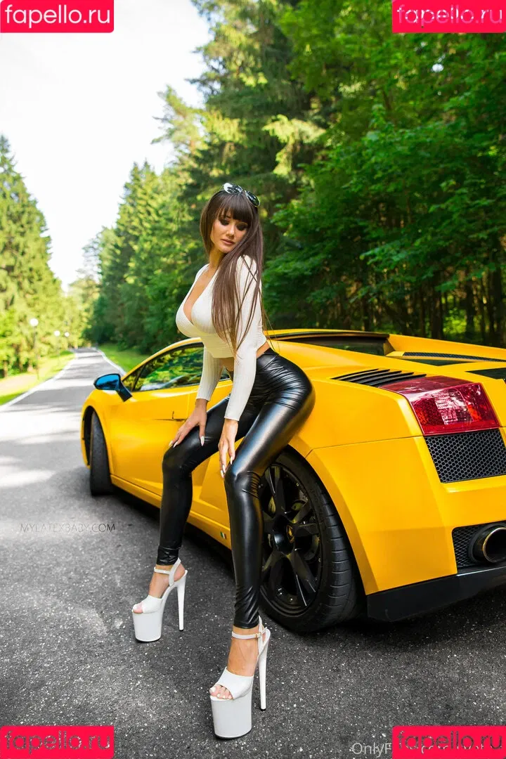 Svetlana Fedorkevich / sveta_f / svveeta_f Onlyfans Photo Gallery 