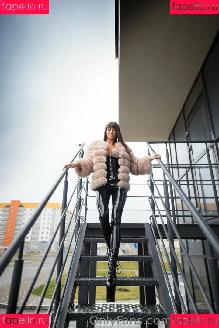 Svetlana Fedorkevich / sveta_f / svveeta_f Onlyfans Photo Gallery 