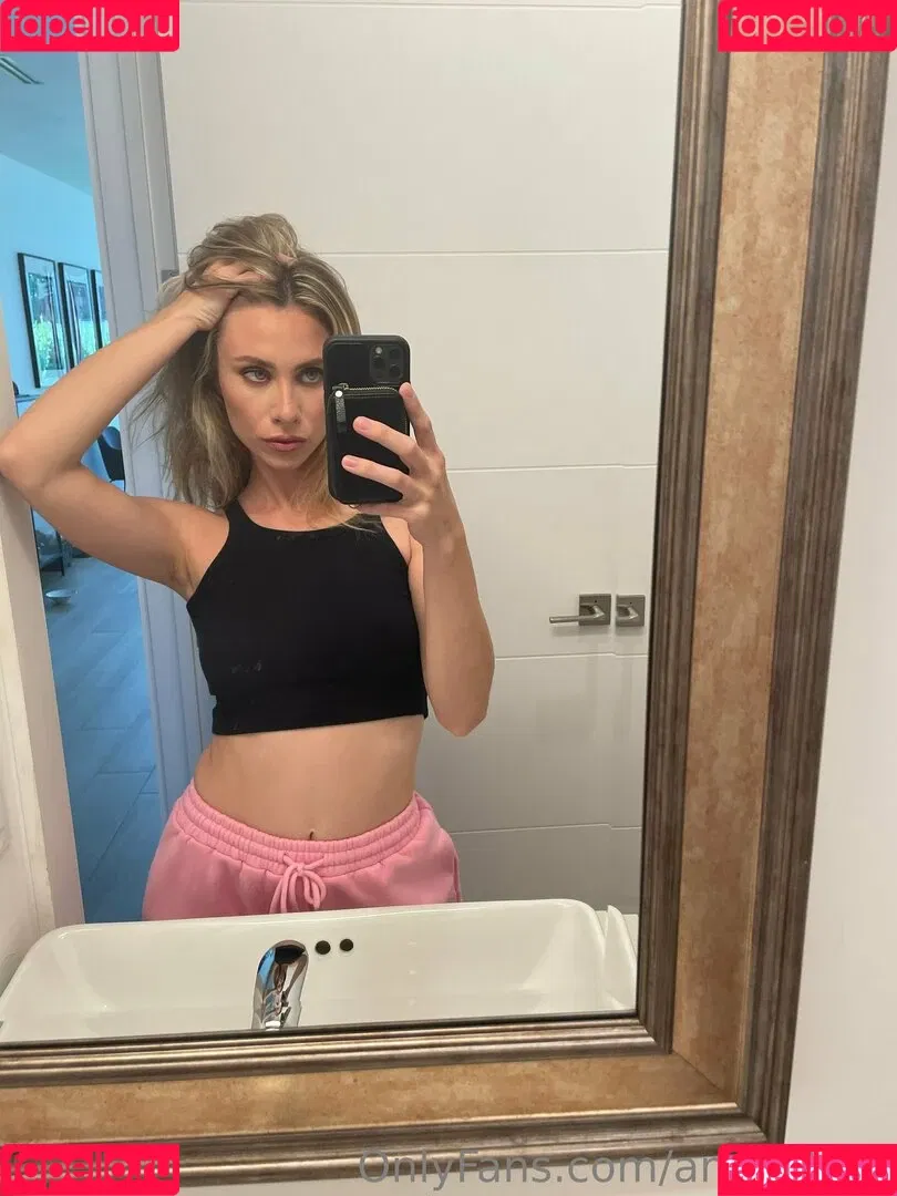 Anya Olsen / anyaolsen / anyaolsenXXX / anyaolsen_official Onlyfans Photo Gallery 