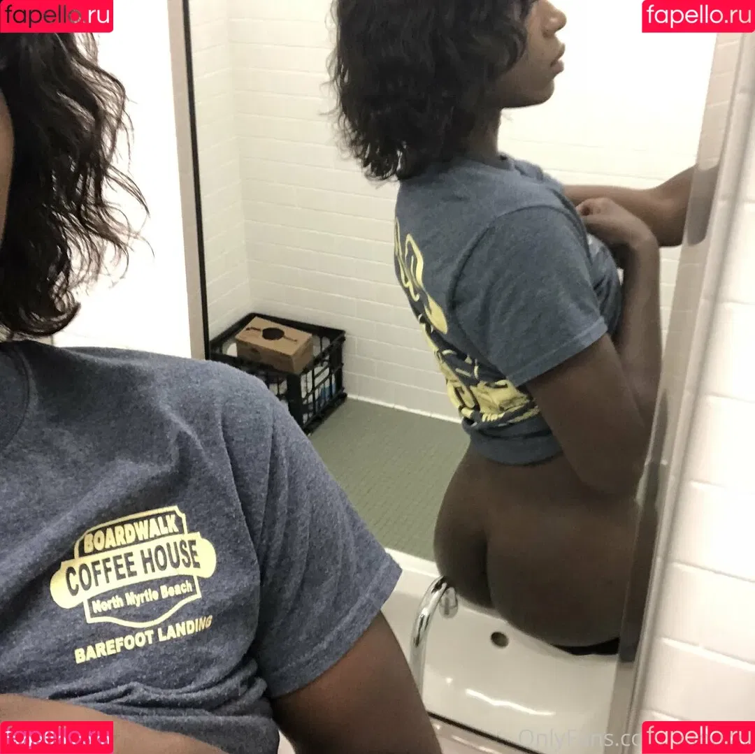 Vanniall / vannialll Onlyfans Photo Gallery 
