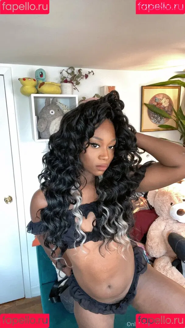 Vanniall / vannialll Onlyfans Photo Gallery 