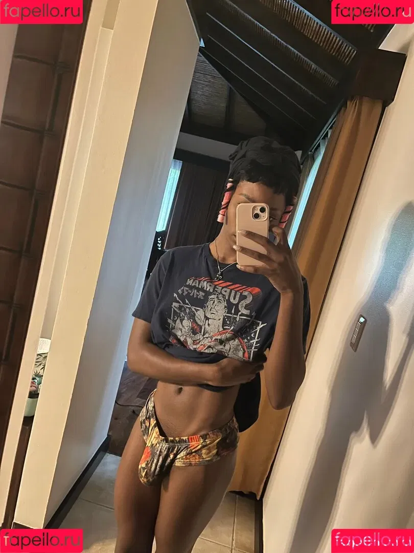 Vanniall / vannialll Onlyfans Photo Gallery 
