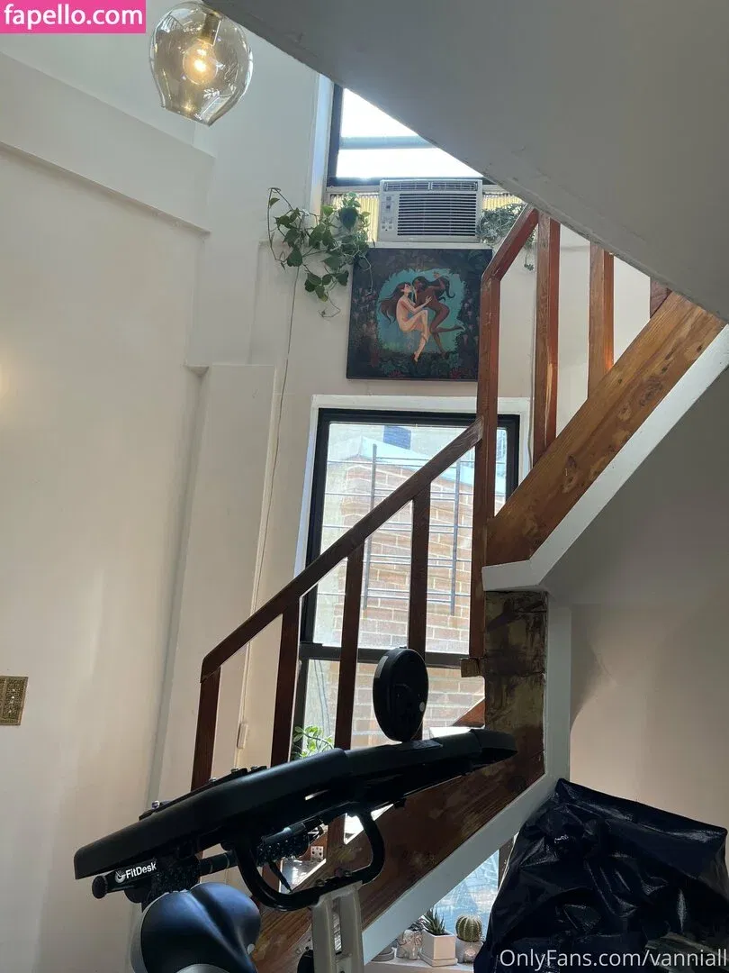 Vanniall / vannialll Onlyfans Photo Gallery 