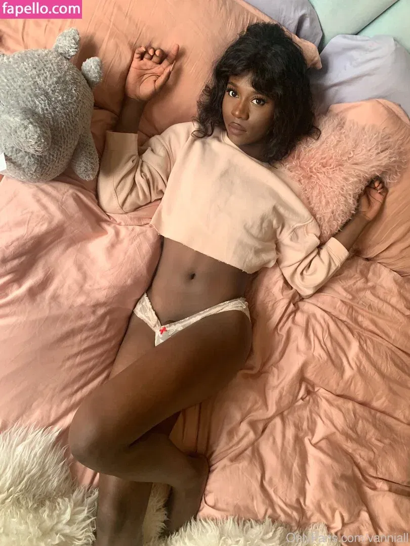 Vanniall / vannialll Onlyfans Photo Gallery 
