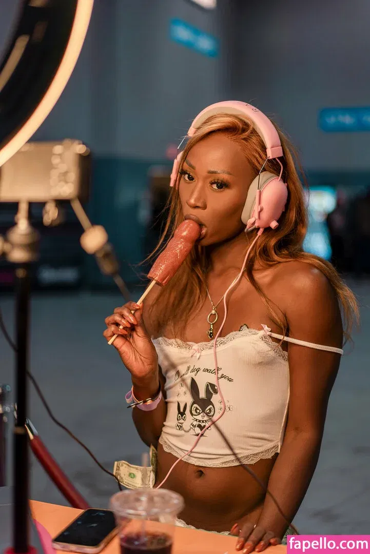 Vanniall / vannialll Onlyfans Photo Gallery 