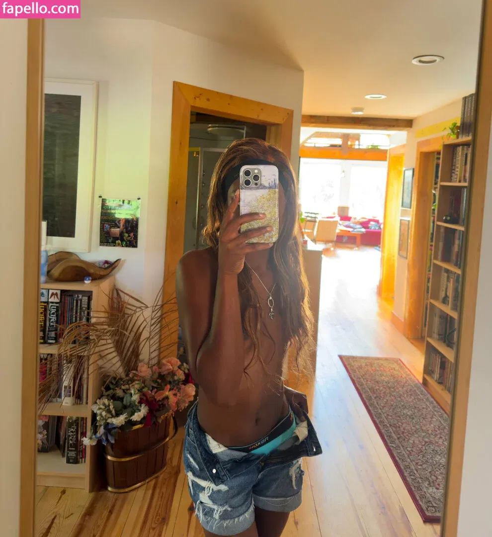 Vanniall / vannialll Onlyfans Photo Gallery 