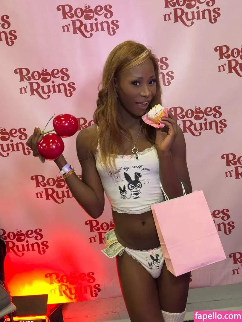 Vanniall / vannialll Onlyfans Photo Gallery 