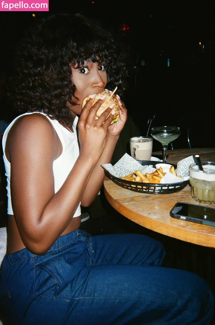 Vanniall / vannialll Onlyfans Photo Gallery 