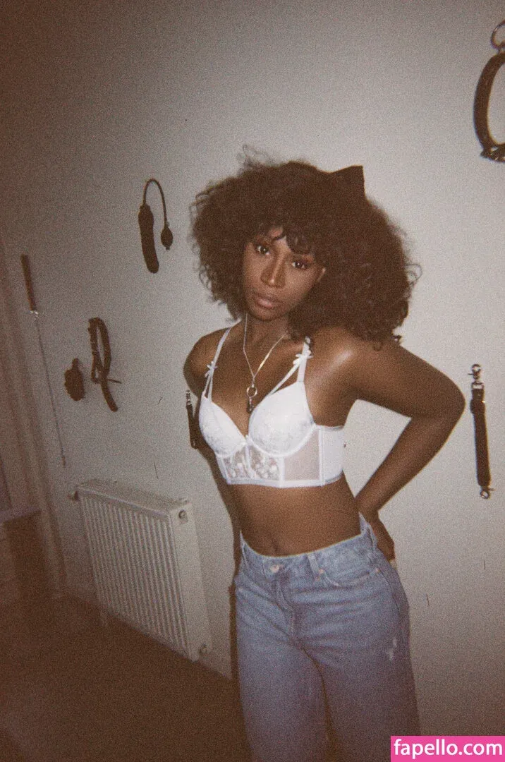 Vanniall / vannialll Onlyfans Photo Gallery 