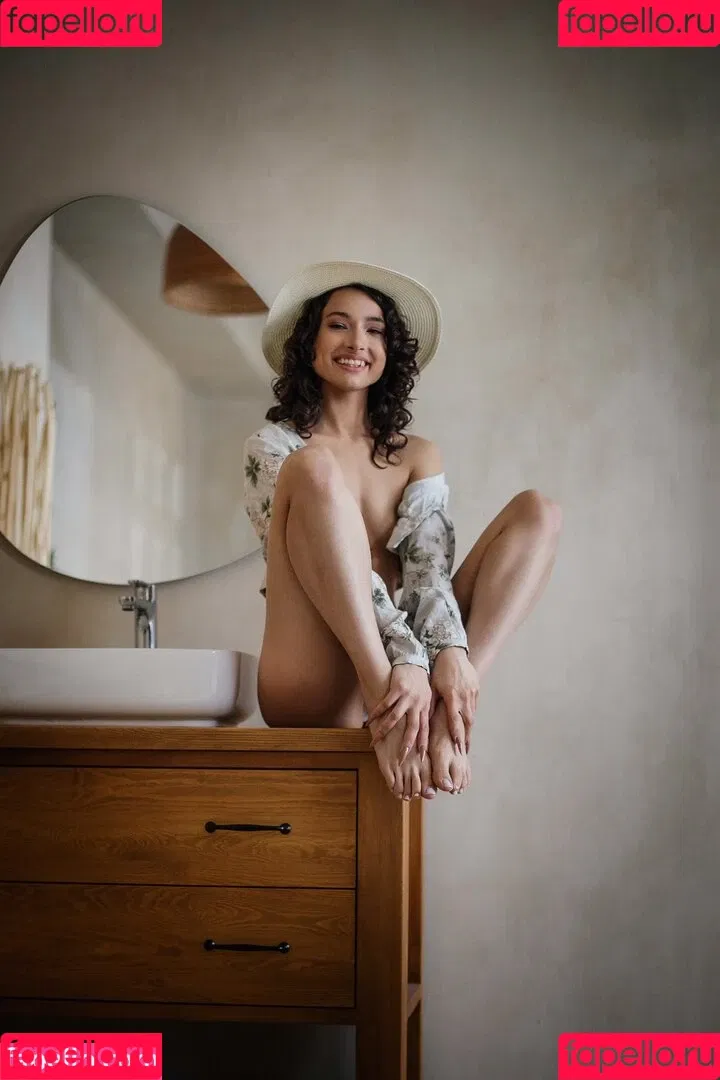 Lily Hayjes / Nikol Beylik / Wandaweb / nikolxxnikol / pronixyy Onlyfans Photo Gallery 