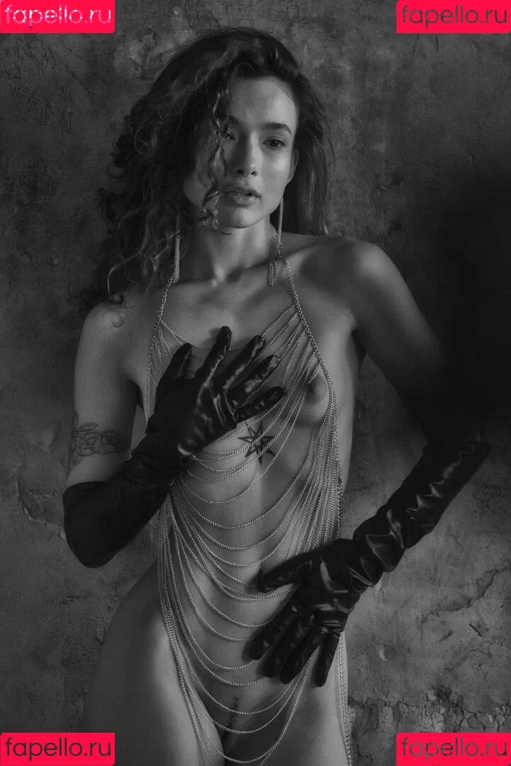 Lily Hayjes / Nikol Beylik / Wandaweb / nikolxxnikol / pronixyy Onlyfans Photo Gallery 