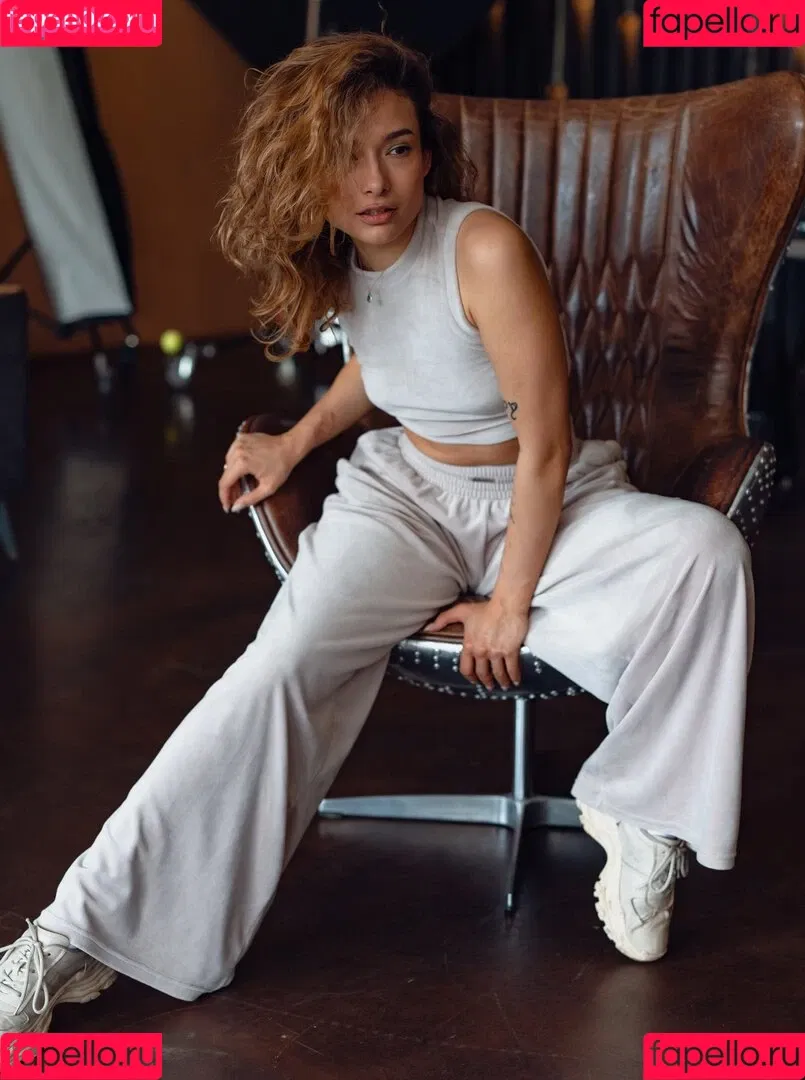 Lily Hayjes / Nikol Beylik / Wandaweb / nikolxxnikol / pronixyy Onlyfans Photo Gallery 