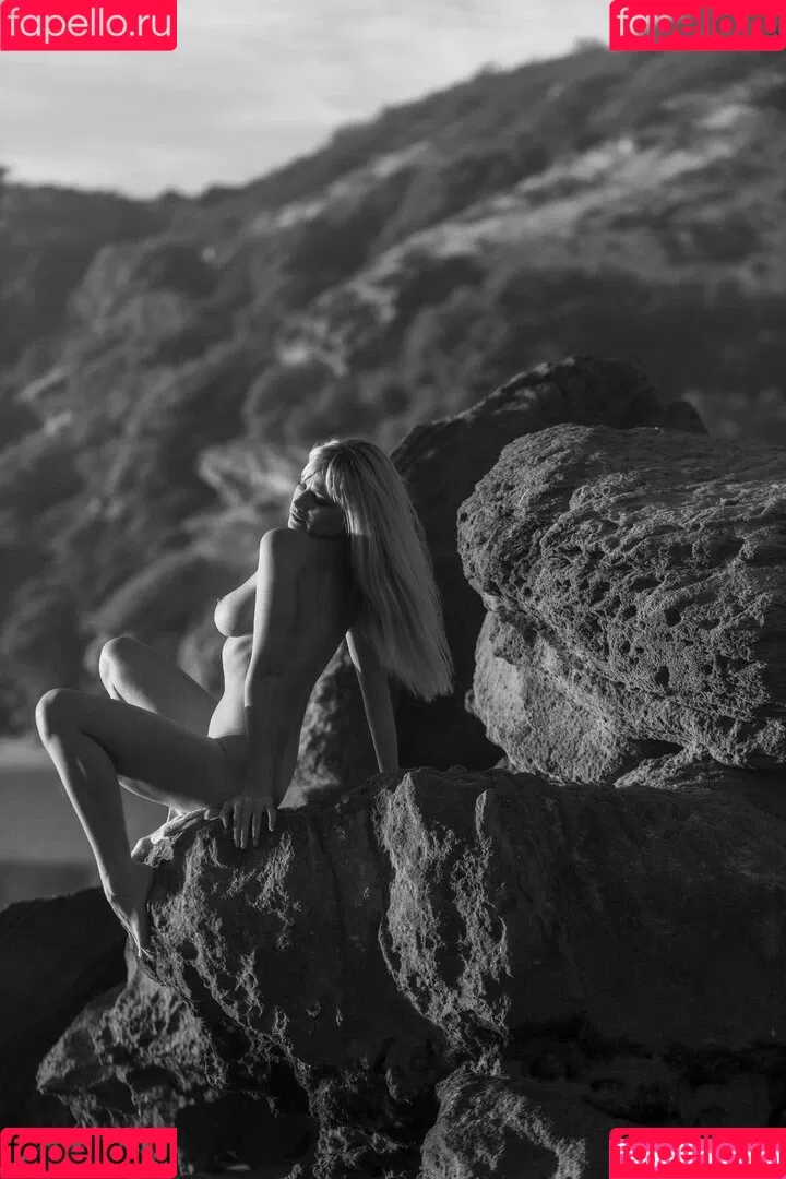 Genevieve Morton / genevievemorton Onlyfans Photo Gallery 